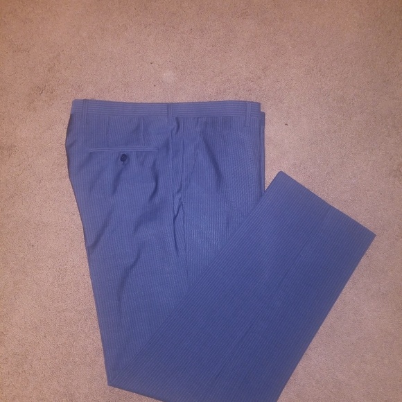 Hugo Boss Blue/Gray Pinstripe Suit 40 Regular - Picture 6 of 6